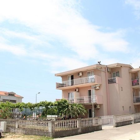 Apartments Petricevic ストモレ エクステリア 写真