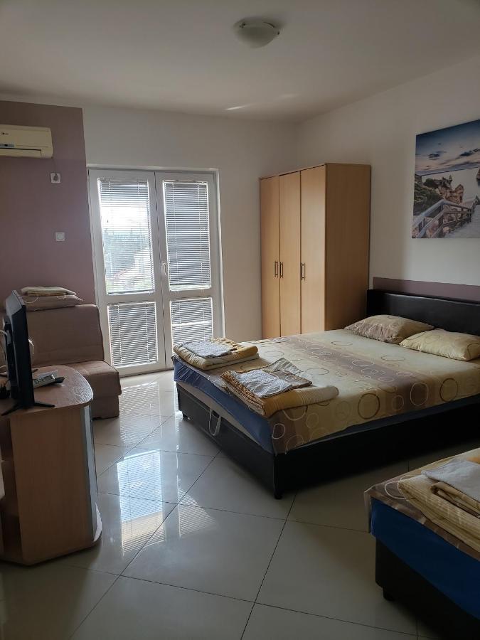 Apartments Petricevic ストモレ エクステリア 写真