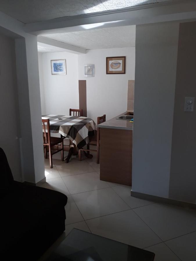 Apartments Petricevic ストモレ エクステリア 写真